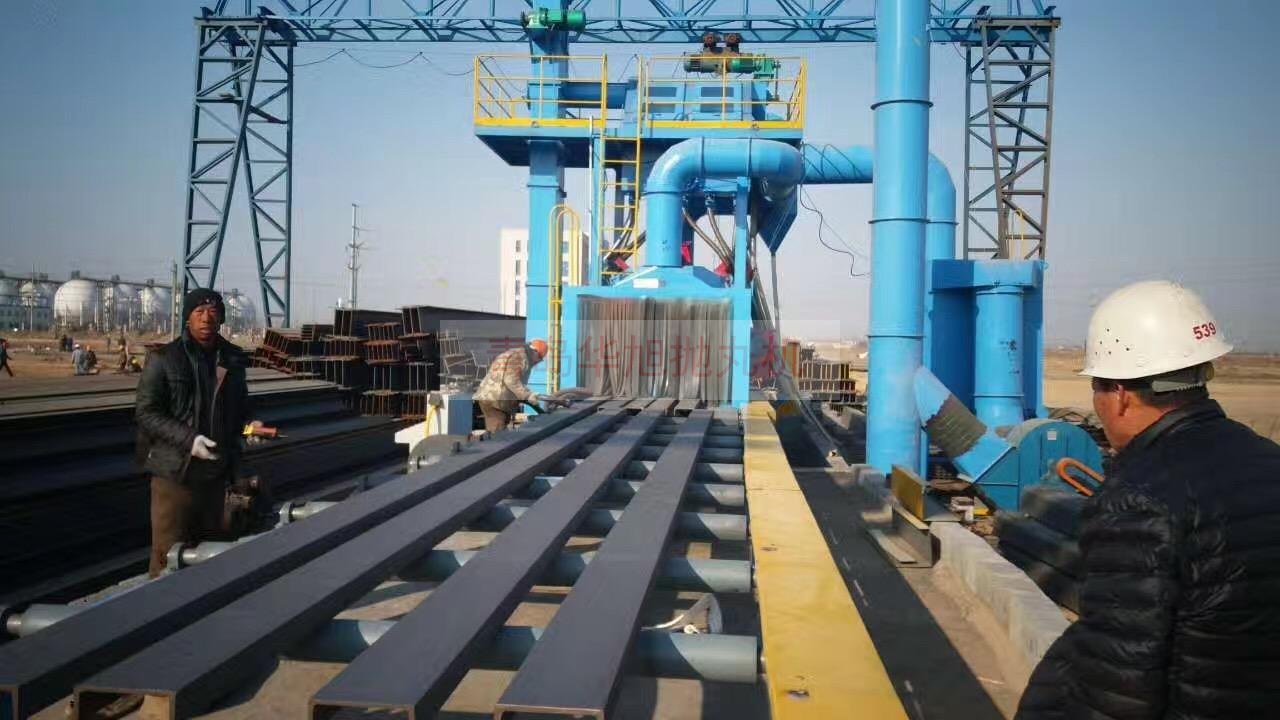 拋丸機(jī)同時(shí)清理多個(gè)槽鋼